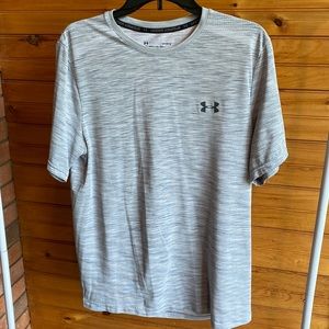 Under Armour Men’s Heat Gear T-Shirt Large